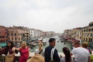L'Unesco, avait recommandé le classement "en péril" de Venise, un joyau menacé par un tourisme trop important et le réchauffement climatique, du fait de mesures "insuffisantes" prises en Italie pour lutter contre la détérioration de ce site.